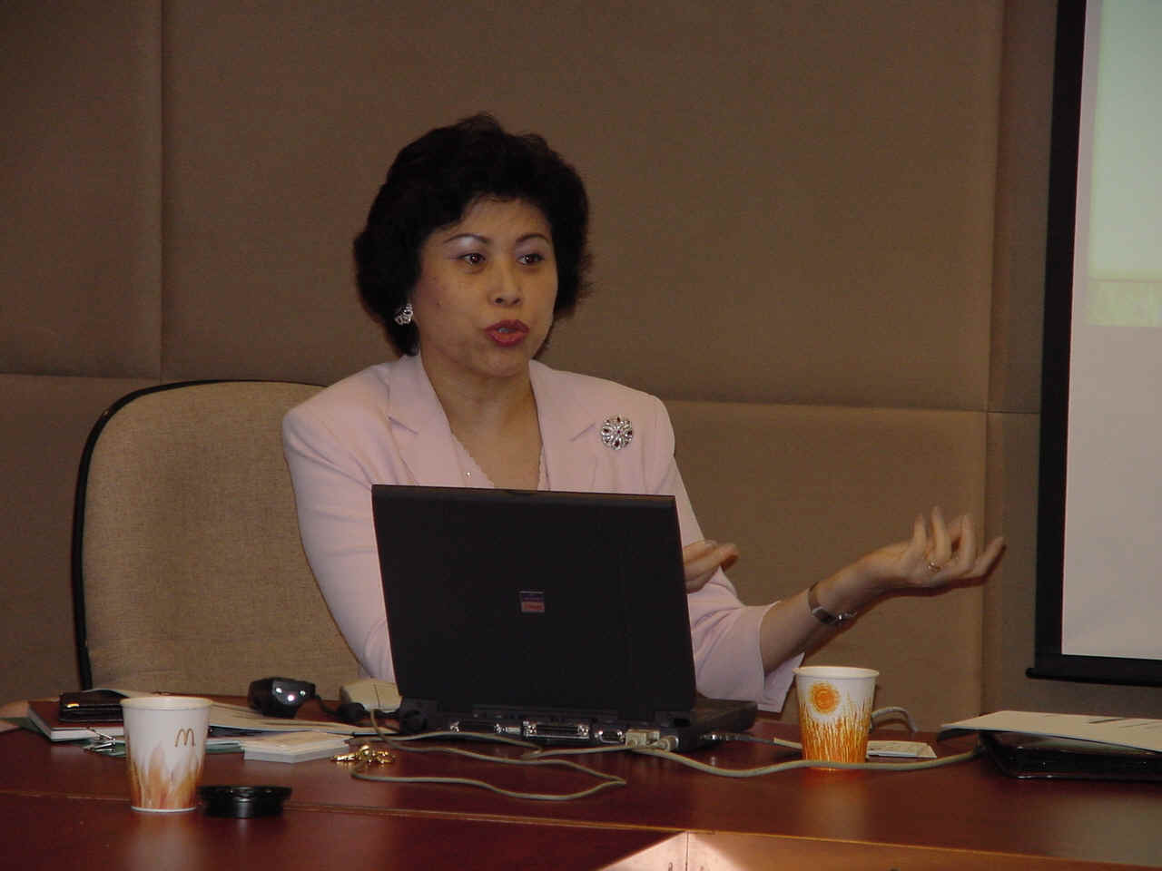 karen3.jpg (63422 bytes)